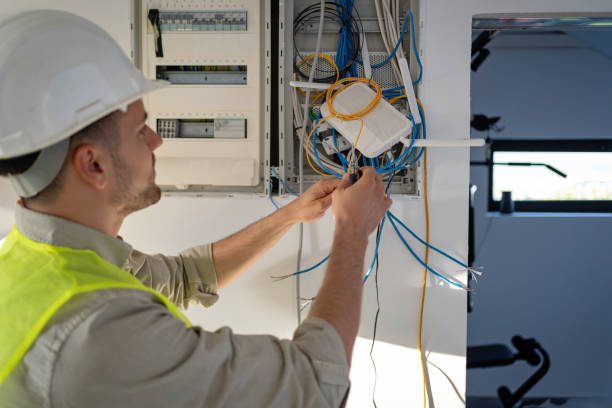 Best Affordable Emergency Electrician  in Collegedale, TN